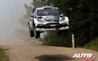 Petter Solberg con Ford Fiesta RS WRC durante el Rallye de Finlandia de 2012.