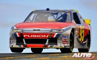 Scott Speed con Ford Fusion en la NASCAR Sprint Cup 2012, durante la carrera en el circuito de Sonoma Raceway (California - EEUU).