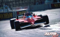 Gilles Villeneuve en el circuito de Long Beach con el Ferrari 126CK, durante el Gran Premio de Estados Unidos de Fórmula 1 de 1981.