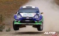 Xevi Pons con Ford Fiesta RS S2000 en el Rally de Portugal de 2010, puntuable para el Campeonato del Mundo de Rallyes WRC.