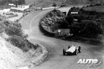 Rudolf Caracciola llevó su Mercedes W154 hasta la tercera posición en el XII ADAC Eifelrennen de 1939, disputado en el circuito de Nürburgring.