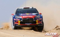 Sébastien Loeb con el Citroën DS3 WRC en el Rally de Jordania 2011, puntuable para el Campeonato del Mundo de Rallyes WRC.