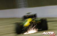 Giedo Van der Garde con el Caterham-Renault CT03 durante el Gran Premio de Singapur de 2013, disputado en el circuito urbano de Marina Bay.