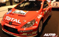Peugeot 307 WRC pilotado por Marcus Gronholm en 2005. Motor 2.0 Turbo / 300 CV / 1.230 kg de peso.