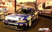 Ford Mondeo Clase 2 FIA pilotado por Carlos Palau en 1994. Motor V6 2.0 atmosférico / 296 CV a 8.500 rpm / 1.000 kg de peso.