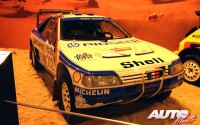 Peugeot 405 T16 Rally-Raid pilotado por Jacky Ickx en 1988. Motor 1.9 Turbo / 350 CV / 1.300 kg de peso.