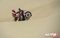 Joan Barrera (Honda) en la 6ª etapa del Rally Dakar 2015, disputada entre las localidades chilenas de Antofagasta e Iquique.