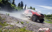 Giniel de Villiers con el Toyota Hilux V8 en la 11ª etapa del Rally Dakar 2015, disputada entre las localidades argentinas de Salta y Termas de Río Hondo.