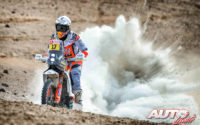 Laia Sanz, a los mandos de su KTM 450 Rally, durante el Rally Dakar 2019.