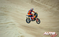 Toby Price, a los mandos de su KTM 450 Rally, obtenía la victoria en el Rally Dakar 2019.