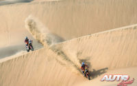 Sam Sunderland, a los mandos de su KTM 450 Rally, durante el Rally Dakar 2019.